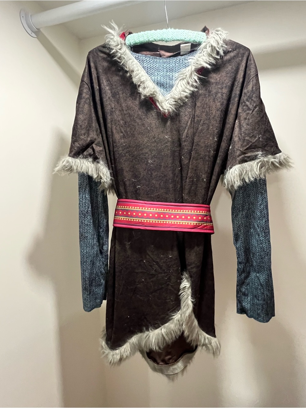 Christoff Costume